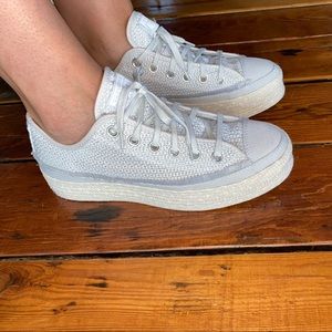 Platform converse